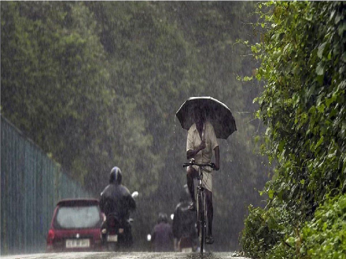 National Weather Forecast: Rain alert for 22 states today; monsoon on a break in Rajasthan; dusty winds blowing.